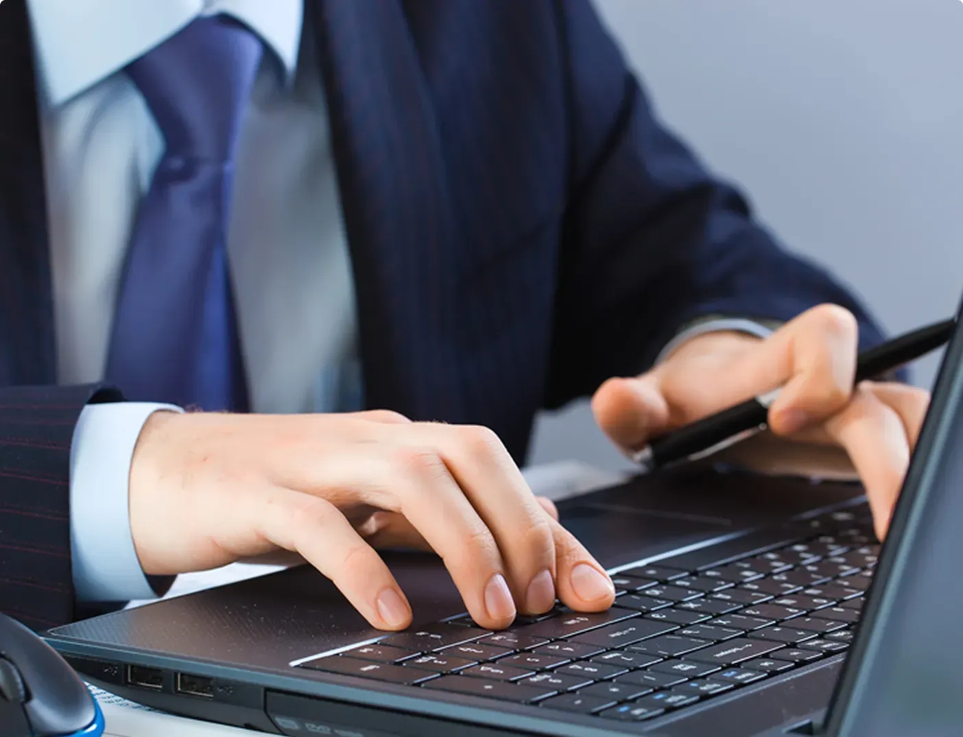 CUSTOMER SERVICES AND DOCUMENTS HANDLING